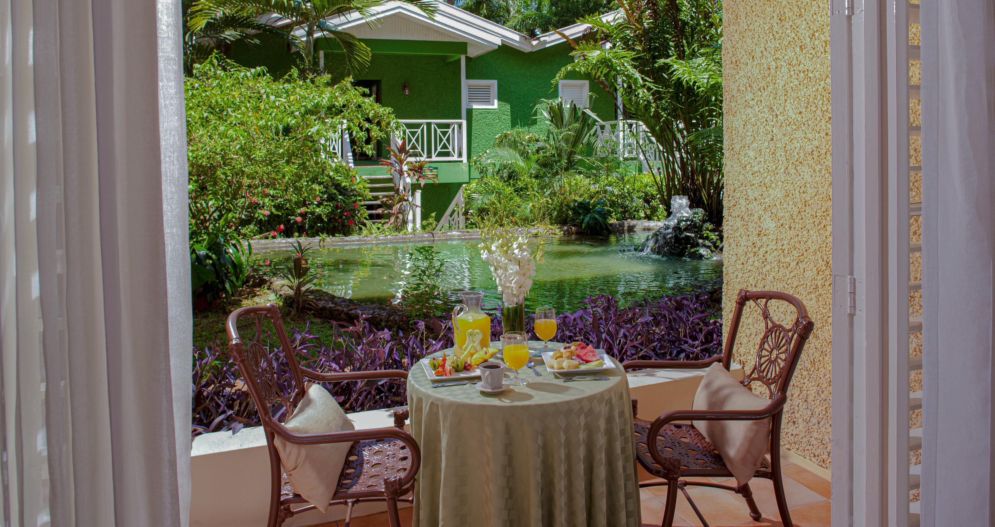 Sandals Ochi Beach Resort All Inclusive (Adults Only) オーチョ・リオス エクステリア 写真